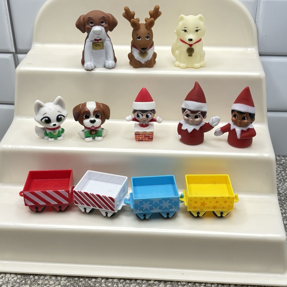 Elf On The Shelf Collection Figures Train Finger Puppets Great Set Holiday Magic